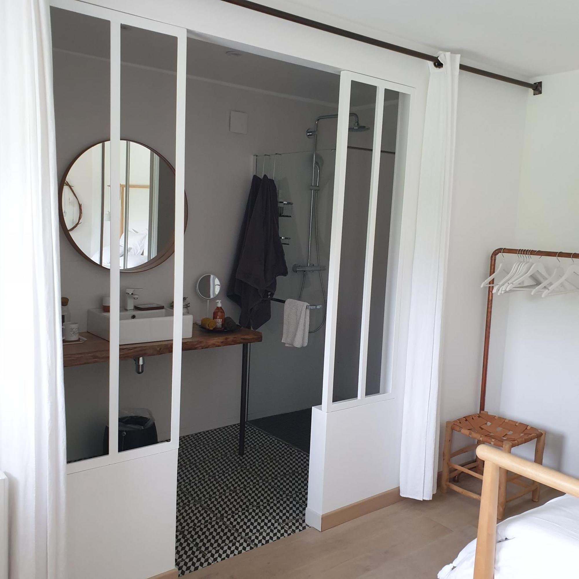 Saint-Martin-aux-Chartrains Par Hasard Ou Pas B&B 외부 사진